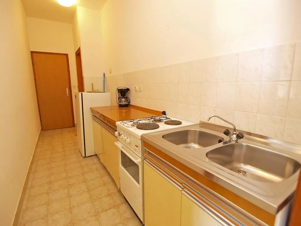 Apartments Jolanda 911 Rabac 0*,
