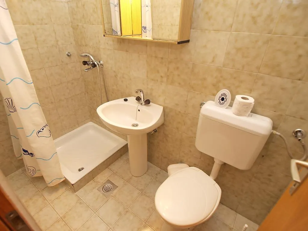 Apartments Jolanda 911 Rabac