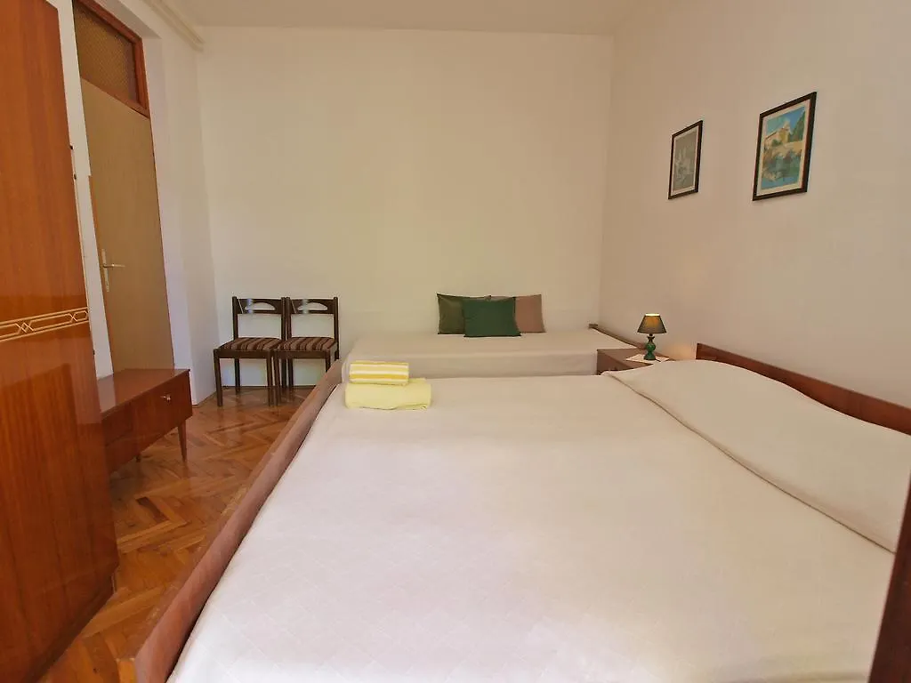 Apartments Jolanda 911 Rabac