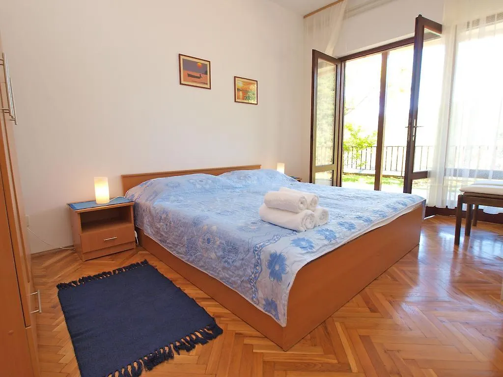 Apartments Jolanda 911 Rabac