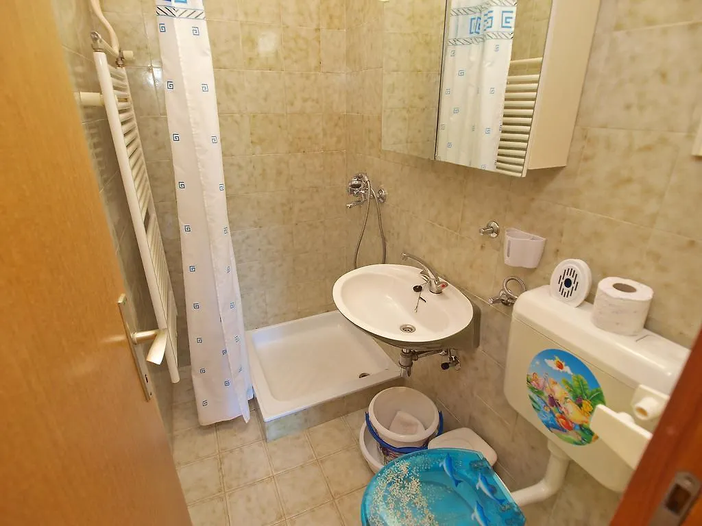 Apartments Jolanda 911 Rabac